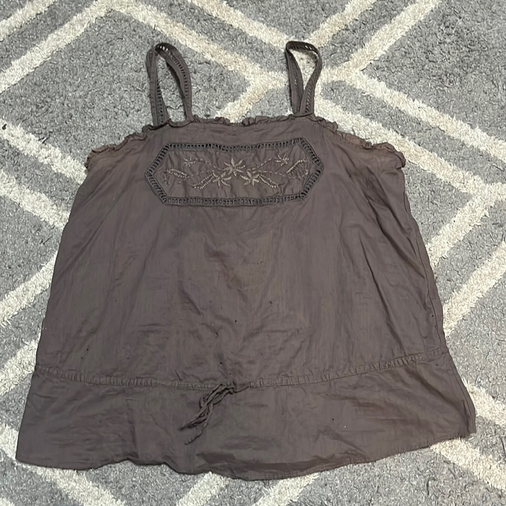 Cute early 2000’s style top